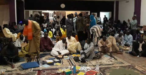 Musica, "teranga" e commercio ambulante: alla scoperta della comunit� senegalese di Bari